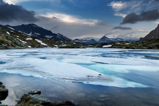 Alpen, Alpenpass, Bergsee, Bernhardinpass, Gewässer, Graubünden, Landschaft und Natur, Orte, Passo del Sanbernadino, San Bernadino, San-Bernardino-Pass, Schweiz, See, Suisse, Switzerland, lake