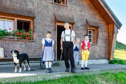 Alp, Alpabfahrt, Alpen, Alpfahrt, Alps, Appenzell, Appenzellerland, Autumn, Brauchtum und Anlässe, Fall, Herbst, Jahreszeiten, Kühe, Landschaft und Natur, Natur, Orte, Ostschweiz, Schweiz, Suisse, Switzerland, Tier, Tracht, Urnäsch, tradition, Öberefahre