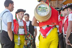 Alp, Alpabfahrt, Alpen, Alpfahrt, Alps, Appenzell, Appenzellerland, Autumn, Brauchtum und Anlässe, Fall, Herbst, Jahreszeiten, Kühe, Landschaft und Natur, Natur, Orte, Ostschweiz, Schweiz, Suisse, Switzerland, Tier, Tracht, Urnäsch, tradition, Öberefahre