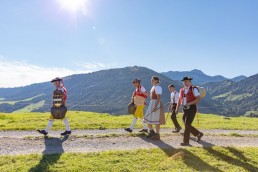 Alp, Alpabfahrt, Alpen, Alpfahrt, Alps, Appenzell, Appenzellerland, Autumn, Brauchtum und Anlässe, Fall, Herbst, Jahreszeiten, Kühe, Landschaft und Natur, Natur, Orte, Ostschweiz, Schweiz, Suisse, Switzerland, Tier, Tracht, Urnäsch, tradition, Öberefahre