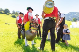 Alp, Alpabfahrt, Alpen, Alpfahrt, Alps, Appenzell, Appenzellerland, Autumn, Brauchtum und Anlässe, Fall, Herbst, Jahreszeiten, Kühe, Landschaft und Natur, Natur, Orte, Ostschweiz, Schweiz, Suisse, Switzerland, Tier, Tracht, Urnäsch, tradition, Öberefahre