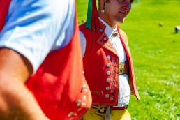 Alp, Alpabfahrt, Alpen, Alpfahrt, Alps, Appenzell, Appenzellerland, Autumn, Brauchtum und Anlässe, Fall, Herbst, Jahreszeiten, Kühe, Landschaft und Natur, Natur, Orte, Ostschweiz, Schweiz, Suisse, Switzerland, Tier, Tracht, Urnäsch, tradition, Öberefahre
