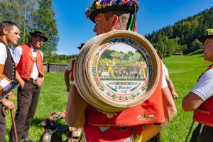 Alp, Alpabfahrt, Alpen, Alpfahrt, Alps, Appenzell, Appenzellerland, Autumn, Brauchtum und Anlässe, Fall, Herbst, Jahreszeiten, Kühe, Landschaft und Natur, Natur, Orte, Ostschweiz, Schweiz, Suisse, Switzerland, Tier, Tracht, Urnäsch, tradition, Öberefahre