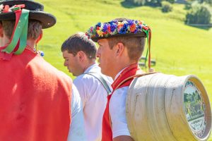 Alp, Alpabfahrt, Alpen, Alpfahrt, Alps, Appenzell, Appenzellerland, Autumn, Brauchtum und Anlässe, Fall, Herbst, Jahreszeiten, Kühe, Landschaft und Natur, Natur, Orte, Ostschweiz, Schweiz, Suisse, Switzerland, Tier, Tracht, Urnäsch, tradition, Öberefahre