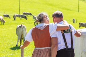Alp, Alpabfahrt, Alpen, Alpfahrt, Alps, Appenzell, Appenzellerland, Autumn, Brauchtum und Anlässe, Fall, Herbst, Jahreszeiten, Kühe, Landschaft und Natur, Natur, Orte, Ostschweiz, Schweiz, Suisse, Switzerland, Tier, Tracht, Urnäsch, tradition, Öberefahre
