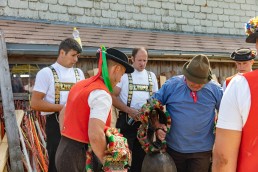Alp, Alpaufzug, Alpen, Alpfahrt, Alps, Appenzell, Appenzell Ausserrohden, Appenzellerland, Brauchtum und Anlässe, Frühling, Jahreszeiten, Kühe, Landschaft und Natur, Mai, Natur, Orte, Ostschweiz, Schweiz, Sennen, Spring, Suisse, Switzerland, Tier, Tracht, spring, tradition