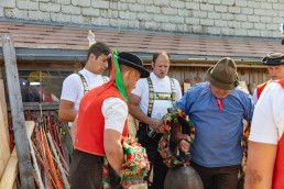 Alp, Alpaufzug, Alpen, Alpfahrt, Alps, Appenzell, Appenzell Ausserrohden, Appenzellerland, Brauchtum und Anlässe, Frühling, Jahreszeiten, Kühe, Landschaft und Natur, Mai, Natur, Orte, Ostschweiz, Schweiz, Sennen, Spring, Suisse, Switzerland, Tier, Tracht, spring, tradition