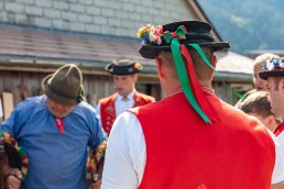 Alp, Alpaufzug, Alpen, Alpfahrt, Alps, Appenzell, Appenzell Ausserrohden, Appenzellerland, Brauchtum und Anlässe, Frühling, Jahreszeiten, Kühe, Landschaft und Natur, Mai, Natur, Orte, Ostschweiz, Schweiz, Sennen, Spring, Suisse, Switzerland, Tier, Tracht, spring, tradition