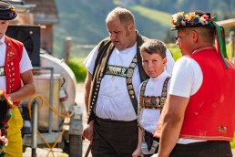 Alp, Alpaufzug, Alpen, Alpfahrt, Alps, Appenzell, Appenzell Ausserrohden, Appenzellerland, Brauchtum und Anlässe, Frühling, Jahreszeiten, Kühe, Landschaft und Natur, Mai, Natur, Orte, Ostschweiz, Schweiz, Sennen, Spring, Suisse, Switzerland, Tier, Tracht, spring, tradition