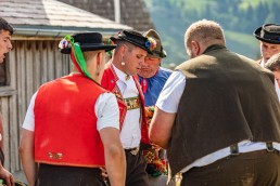Alp, Alpaufzug, Alpen, Alpfahrt, Alps, Appenzell, Appenzell Ausserrohden, Appenzellerland, Brauchtum und Anlässe, Frühling, Jahreszeiten, Kühe, Landschaft und Natur, Mai, Natur, Orte, Ostschweiz, Schweiz, Sennen, Spring, Suisse, Switzerland, Tier, Tracht, spring, tradition