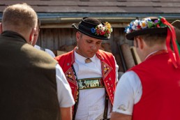 Alp, Alpaufzug, Alpen, Alpfahrt, Alps, Appenzell, Appenzell Ausserrohden, Appenzellerland, Brauchtum und Anlässe, Frühling, Jahreszeiten, Kühe, Landschaft und Natur, Mai, Natur, Orte, Ostschweiz, Schweiz, Sennen, Spring, Suisse, Switzerland, Tier, Tracht, spring, tradition