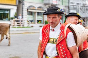 Alpaufzug, Alpfahrt, Appenzell, Appenzell Ausserrohden, Appenzellerland, Brauchtum und Anlässe, Kühe, Landschaft und Natur, Orte, Ostschweiz, Schweiz, Sennen, Suisse, Switzerland, Tier, Tracht, tradition