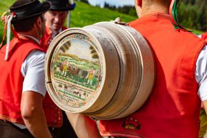 Alpaufzug, Alpfahrt, Appenzell, Appenzell Ausserrohden, Appenzellerland, Brauchtum und Anlässe, Kühe, Landschaft und Natur, Orte, Ostschweiz, Schweiz, Sennen, Suisse, Switzerland, Tier, Tracht, tradition