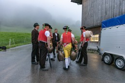 Alp, Alpaufzug, Alpen, Alpfahrt, Alps, Appenzell, Appenzell Ausserrohden, Appenzellerland, Brauchtum, Brauchtum und Anlässe, Frühling, Jahreszeiten, Kühe, Landschaft und Natur, Mai, Natur, Orte, Ostschweiz, Schweiz, Sennen, Spring, Suisse, Switzerland, Tier, Tracht, Urnäsch, tradition