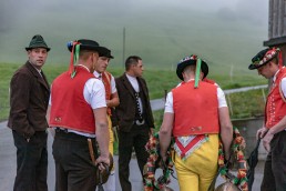 Alp, Alpaufzug, Alpen, Alpfahrt, Alps, Appenzell, Appenzell Ausserrohden, Appenzellerland, Brauchtum, Brauchtum und Anlässe, Frühling, Jahreszeiten, Kühe, Landschaft und Natur, Mai, Natur, Orte, Ostschweiz, Schweiz, Sennen, Spring, Suisse, Switzerland, Tier, Tracht, Urnäsch, tradition