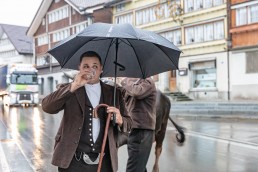Alp, Alpaufzug, Alpen, Alpfahrt, Alps, Appenzell, Appenzell Ausserrohden, Appenzellerland, Brauchtum, Brauchtum und Anlässe, Frühling, Jahreszeiten, Kühe, Landschaft und Natur, Mai, Natur, Orte, Ostschweiz, Schweiz, Sennen, Spring, Suisse, Switzerland, Tier, Tracht, Urnäsch, tradition