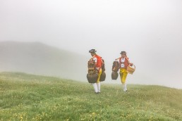Alp, Alpaufzug, Alpen, Alpfahrt, Alps, Appenzell, Appenzell Ausserrohden, Appenzellerland, Brauchtum, Brauchtum und Anlässe, Frühling, Jahreszeiten, Kühe, Landschaft und Natur, Mai, Natur, Orte, Ostschweiz, Schweiz, Sennen, Spring, Suisse, Switzerland, Tier, Tracht, Urnäsch, tradition
