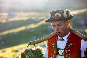 Alp, Alpaufzug, Alpen, Alpfahrt, Alps, Appenzell, Appenzellerland, Brauchtum, Brauchtum und Anlässe, Kühe, Landschaft und Natur, Orte, Ostschweiz, Schweiz, Schwägalp, Sennen, Suisse, Switzerland, Säntis, Tier, Tracht, Urnäsch, tradition