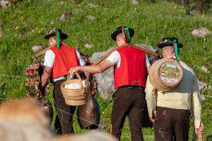 Alp, Alpaufzug, Alpen, Alpfahrt, Alps, Appenzell, Appenzellerland, Brauchtum, Brauchtum und Anlässe, Kühe, Landschaft und Natur, Orte, Ostschweiz, Schweiz, Schwägalp, Sennen, Suisse, Switzerland, Säntis, Tier, Tracht, Urnäsch, tradition