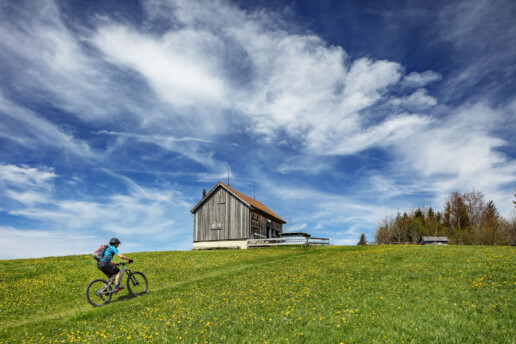 Appenzell, Appenzell Ausserrohden, Bike, Clouds, Freuerstelle, Frühling, Haus, Hütte, Ostschweiz, Rehetobel, Schweiz, Sonnenschein, Sport, Spring, Suisse, Switzerland, Verkehr, Wanderweg, Weg, Wolken