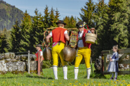 Alp, Alpaufzug, Alpen, Alpfahrt, Alps, Appenzell, Appenzell Ausserrohden, Brauchtum, Frühling, Hundwil, Ostschweiz, Schweiz, Sennen, Spring, Suisse, Switzerland, Tracht, Urnäsch, alps, tradition