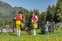 Alp, Alpaufzug, Alpen, Alpfahrt, Alps, Appenzell, Appenzell Ausserrohden, Brauchtum, Frühling, Hundwil, Ostschweiz, Schweiz, Sennen, Spring, Suisse, Switzerland, Tracht, Urnäsch, alps, tradition