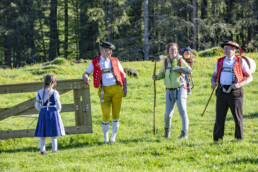 Alp, Alpaufzug, Alpen, Alpfahrt, Alps, Appenzell, Appenzell Ausserrohden, Brauchtum, Frühling, Hundwil, Ostschweiz, Schweiz, Sennen, Spring, Suisse, Switzerland, Tracht, Urnäsch, alps, tradition