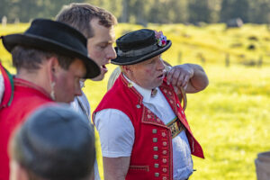 Alp, Alpaufzug, Alpen, Alpfahrt, Alps, Appenzell, Appenzell Ausserrohden, Brauchtum, Frühling, Hundwil, Ostschweiz, Schweiz, Sennen, Spring, Suisse, Switzerland, Tracht, Urnäsch, alps, tradition