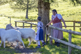 Alp, Alpaufzug, Alpen, Alpfahrt, Alps, Appenzell, Appenzell Ausserrohden, Brauchtum, Frühling, Hundwil, Ostschweiz, Schweiz, Sennen, Spring, Suisse, Switzerland, Tracht, Urnäsch, alps, tradition