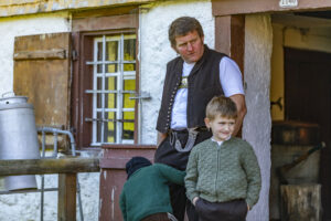 Alp, Alpaufzug, Alpen, Alpfahrt, Alps, Appenzell, Appenzell Ausserrohden, Brauchtum, Frühling, Hundwil, Ostschweiz, Schweiz, Sennen, Spring, Suisse, Switzerland, Tracht, Urnäsch, alps, tradition