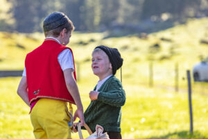 Alp, Alpaufzug, Alpen, Alpfahrt, Alps, Appenzell, Appenzell Ausserrohden, Brauchtum, Frühling, Hundwil, Ostschweiz, Schweiz, Sennen, Spring, Suisse, Switzerland, Tracht, Urnäsch, alps, tradition