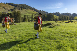 Alp, Alpaufzug, Alpen, Alpfahrt, Alps, Appenzell, Appenzell Ausserrohden, Brauchtum, Frühling, Hundwil, Ostschweiz, Schweiz, Sennen, Spring, Suisse, Switzerland, Tracht, Urnäsch, alps, tradition