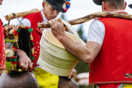 Alp, Alpaufzug, Alpen, Alpfahrt, Alps, Appenzell, Appenzell Ausserrohden, Appenzeller Hinterland, Brauchtum, Frühling, Landwirtschaft, Ostschweiz, Schweiz, Sennen, Spring, Suisse, Switzerland, Tracht, Urnäsch, Wirtschaft, alps, Öberefahre