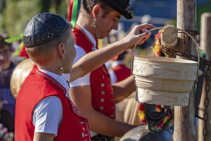 Appenzell, Appenzell Ausserrohden, Appenzeller Vorderland, Autumn, Brauchtum, Fall, Herbst, Ostschweiz, Rehetobel, Schweiz, Sennen, Suisse, Switzerland, Tracht, Viehschau, Wald, Wald AR, tradition