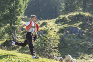 Alp, Alpabfahrt, Alpen, Alpfahrt, Alps, Appenzell, Appenzell Ausserrohden, Appenzeller Hinterland, Brauchtum, Hügel, Landwirtschaft, Ostschweiz, Schweiz, Sennen, Suisse, Switzerland, Tracht, Urnäsch, Wirtschaft, alps, Öberefahre