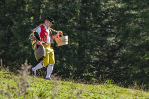 Alp, Alpabfahrt, Alpen, Alpfahrt, Alps, Appenzell, Appenzell Ausserrohden, Appenzeller Hinterland, Brauchtum, Hügel, Landwirtschaft, Ostschweiz, Schweiz, Sennen, Suisse, Switzerland, Tracht, Urnäsch, Wirtschaft, alps, Öberefahre