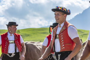 Alpabfahrt, Alpfahrt, Appenzell, Appenzell Ausserrohden, Appenzeller Hinterland, Brauchtum, Landwirtschaft, Ostschweiz, Schweiz, Sennen, Suisse, Switzerland, Tracht, Urnäsch, Wirtschaft, Öberefahre