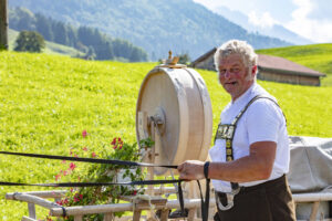 Alpabfahrt, Alpfahrt, Appenzell, Appenzell Ausserrohden, Appenzeller Hinterland, Brauchtum, Landwirtschaft, Ostschweiz, Schweiz, Sennen, Suisse, Switzerland, Tracht, Urnäsch, Wirtschaft, Öberefahre