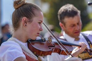 Alpabfahrt, Alpfahrt, Appenzell, Appenzell Ausserrohden, Appenzeller Hinterland, Appenzellermusik, Bauernmarkt, Brauchtum, Geige, Instrument, Landwirtschaft, Musik, Musikinstrument, Ostschweiz, Schweiz, Sennen, Suisse, Switzerland, Tracht, Urnäsch, Wirtschaft, Öberefahre