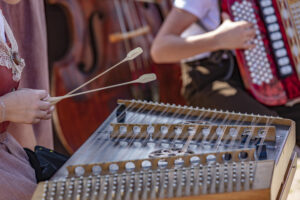 Alpabfahrt, Alpfahrt, Appenzell, Appenzell Ausserrohden, Appenzeller Hinterland, Appenzellermusik, Bauernmarkt, Brauchtum, Hackbrett, Instrument, Landwirtschaft, Musik, Musikinstrument, Ostschweiz, Schweiz, Sennen, Suisse, Switzerland, Tracht, Urnäsch, Wirtschaft, Öberefahre
