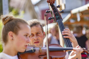 Alpabfahrt, Alpfahrt, Appenzell, Appenzell Ausserrohden, Appenzeller Hinterland, Appenzellermusik, Bauernmarkt, Brauchtum, Instrument, Landwirtschaft, Musik, Musikinstrument, Ostschweiz, Schweiz, Sennen, Suisse, Switzerland, Tracht, Urnäsch, Wirtschaft, Öberefahre