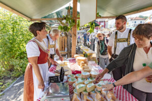 Alpabfahrt, Alpfahrt, Appenzell, Appenzell Ausserrohden, Appenzeller Hinterland, Bauernmarkt, Brauchtum, Landwirtschaft, Ostschweiz, Schweiz, Sennen, Suisse, Switzerland, Tracht, Urnäsch, Wirtschaft, Öberefahre