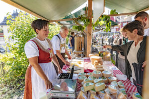 Alpabfahrt, Alpfahrt, Appenzell, Appenzell Ausserrohden, Appenzeller Hinterland, Bauernmarkt, Brauchtum, Landwirtschaft, Ostschweiz, Schweiz, Sennen, Suisse, Switzerland, Tracht, Urnäsch, Wirtschaft, Öberefahre