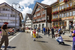 Alpabfahrt, Alpfahrt, Appenzell, Appenzell Ausserrohden, Appenzeller Hinterland, Brauchtum, Dorf, Dorfplatz, Landwirtschaft, Ostschweiz, Schweiz, Sennen, Suisse, Switzerland, Tracht, Urnäsch, Wirtschaft, Öberefahre
