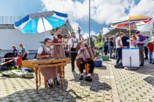 Alpabfahrt, Alpfahrt, Appenzell, Appenzell Ausserrohden, Appenzeller Hinterland, Appenzellermusik, Bauernmarkt, Brauchtum, Instrument, Landwirtschaft, Musik, Musikinstrument, Ostschweiz, Schweiz, Sennen, Suisse, Switzerland, Tracht, Urnäsch, Wirtschaft, Öberefahre