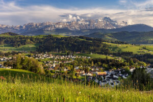 Alpen, Appenzell, Appenzell Ausserrohden, Dorf, Frühling, Gipfel, Mai, Schweiz, Spring, Suisse, Switzerland, Säntis, Teufen, Wiese, spring