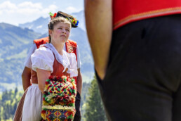 Alp, Alpaufzug, Alpen, Alpfahrt, Alps, Appenzell, Appenzell Ausserrohden, Appenzeller Hinterland, Brauchtum, Frühling, Jahreszeiten, Kühe, Natur, Ostschweiz, Schweiz, Spring, Suisse, Switzerland, Tracht, Urnäsch, alps, tradition, Öberefahre