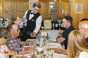 Appenzell, Appenzell Innerrhoden, Appenzeller Bahnen, Eisenbahn, Gastgewerbe, Ostschweiz, Schienenverkehr, Schweiz, Suisse, Switzerland, Verkehr, ÖV, Öffentlicher Verkehr