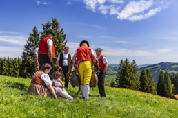 Alp, Alpaufzug, Alpen, Alpfahrt, Alps, Appenzell, Appenzell Ausserrohden, Appenzeller Hinterland, Brauchtum, Frühling, Jahreszeiten, Kühe, Landwirtschaft, Natur, Ostschweiz, Schweiz, Spring, Suisse, Switzerland, Tracht, Urnäsch, Wirtschaft, alps, tradition, Öberefahre