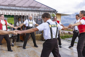 Alpen, Appenzell, Appenzell Ausserrohden, Appenzeller Hinterland, Appenzellermusik, Hochalp, Kultur, Musik, Ostschweiz, Schweiz, Sennen, Sommer, Suisse, Switzerland, Tracht, Urnäsch, summer, tradition